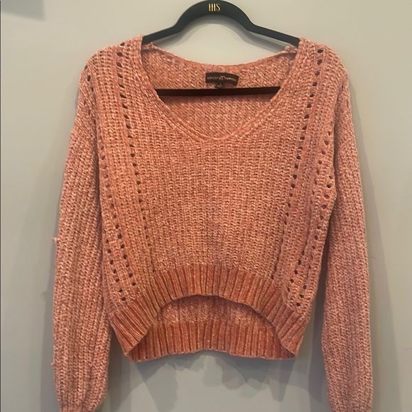 Almost Famous Sweaters - Almost famous  Pink Knit Sweater cropped style super soft